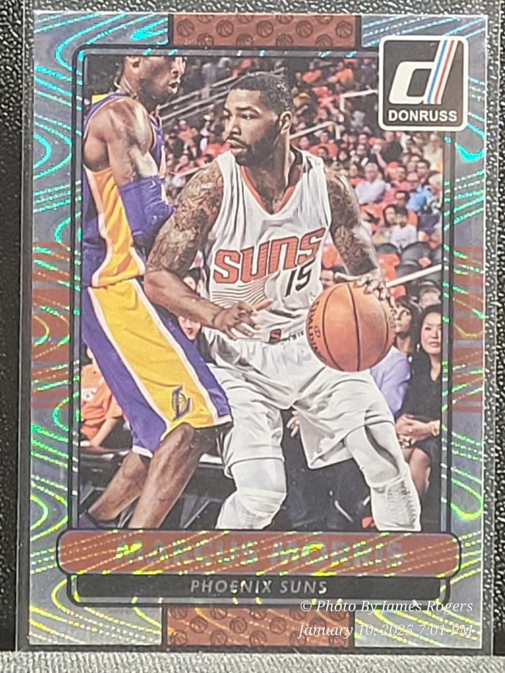 2014 Panini Donruss Swirlorama Marcus Morris Guarded by Bryant 55 HOF