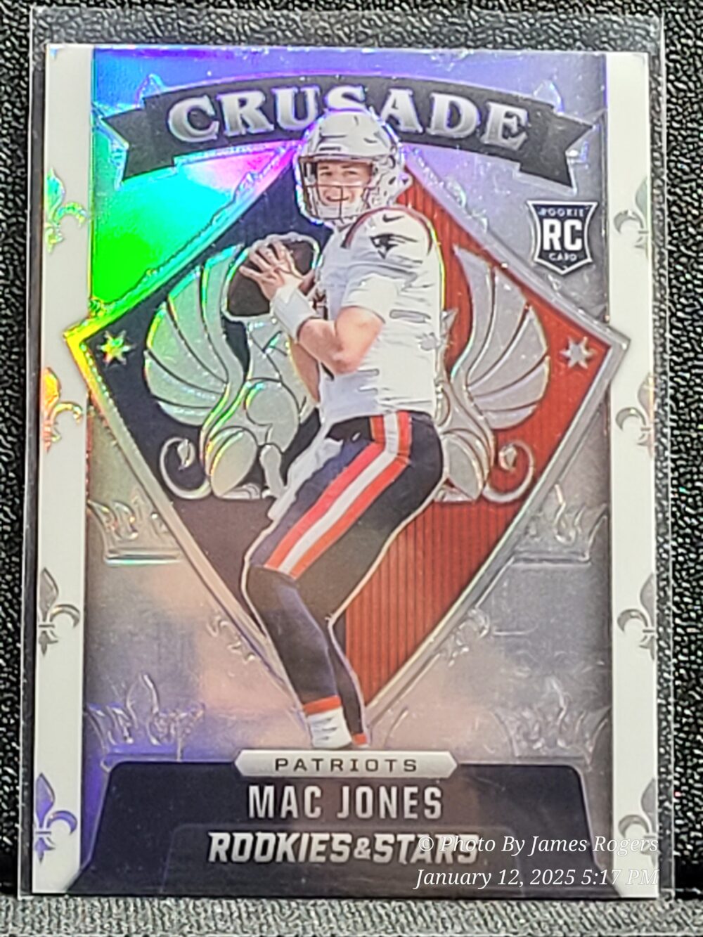 2021 MAC JONES CRUSADE SILVER PRIZM RC NO. CR-24 PANINI ROOKIES & STARS